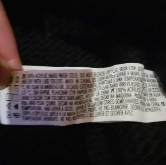 Forever 21 Black crewneck Sweater sz 1x - Picture 5 of 7